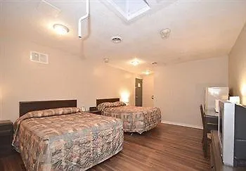 Ottawa Inn Hotel 2*,
